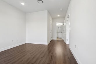 Waldwick Station in Waldwick, NJ - Building Photo - Building Photo