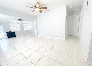 324 SW 22nd St in Fort Lauderdale, FL - Building Photo - Building Photo