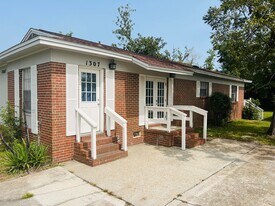 1307 Pennsylvania Ave in Lynn Haven, FL - Building Photo