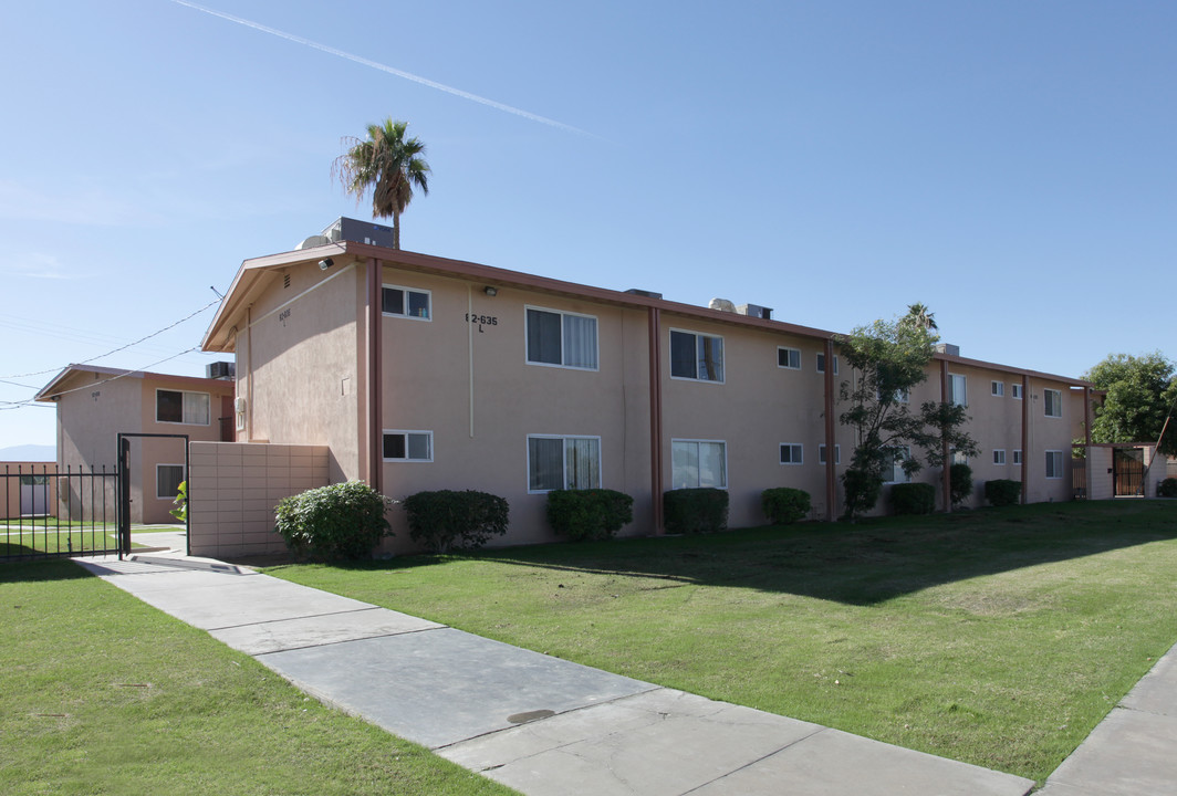 Olive Village in Indio, CA - Building Photo