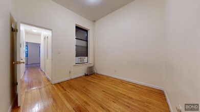 166 W 83rd St in Manhattan, NY - Building Photo - Building Photo