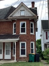 249 Cleveland Ave in Waynesboro, PA - Building Photo - Building Photo