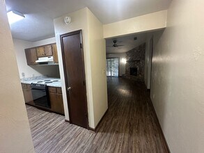 4240 Brewster Rd-Unit -A in Tallahassee, FL - Building Photo - Building Photo