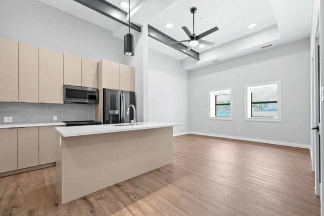 The Avenue Lofts Golden