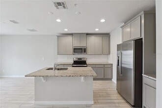 2344 Prickly Pear Wy in Sanford, FL - Building Photo - Building Photo