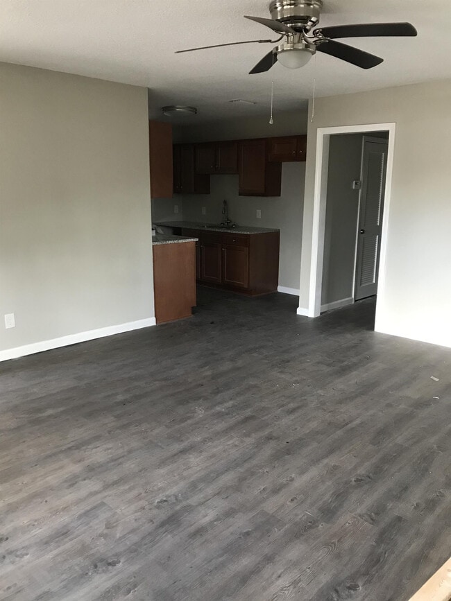 7006 Christopher Robin Dr in Jacksonville, FL - Building Photo - Building Photo