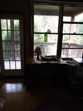 570 Laurel Ave, Unit #2 in St. Paul, MN - Building Photo - Building Photo