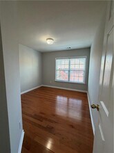 11070 Skyway Dr in Duluth, GA - Foto de edificio - Building Photo