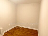 2506 McHenry St - 36