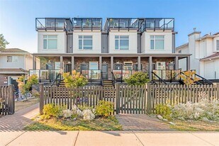 5069 Earles St in Vancouver, BC - Building Photo