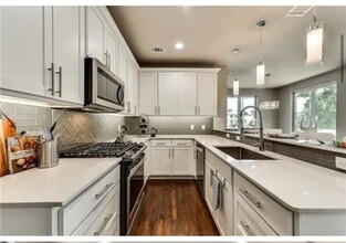 2016 N Fitzhugh Ave in Dallas, TX - Building Photo - Building Photo