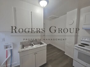 557 W Spring St in Henderson, NC - Building Photo - Building Photo