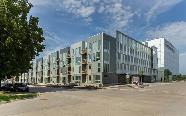 property at 535 S Dubuque St