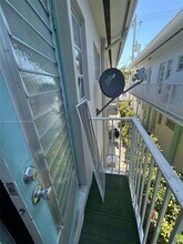 921 Meridian Ave in Miami Beach, FL - Building Photo - Building Photo