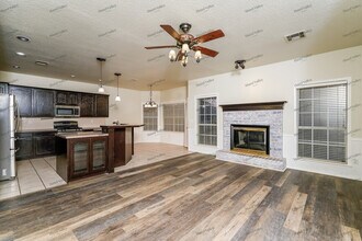 2421 S Sweet Gum Ave in Broken Arrow, OK - Building Photo - Building Photo