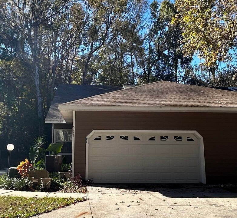 5147 SW 9th Ln in Gainesville, FL - Building Photo