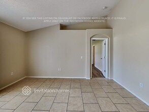 5262 Miriam Dr in Lakeland, FL - Foto de edificio - Building Photo