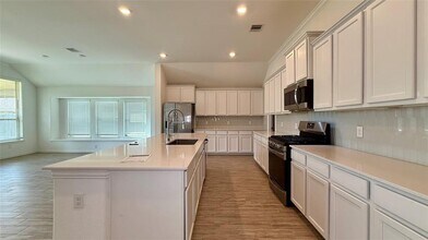 13018 Hydeland Dr in Richmond, TX - Building Photo - Building Photo