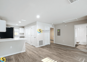 9013 N Travis Dr in Citrus Springs, FL - Building Photo - Building Photo