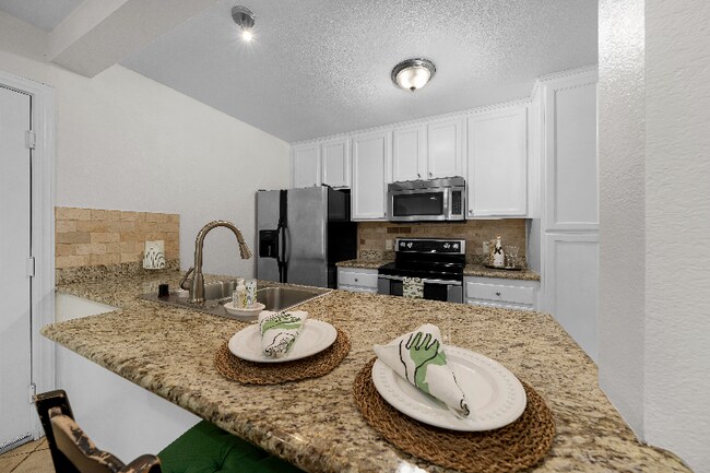 9860 Dale Ave in Spring Valley, CA - Building Photo - Building Photo