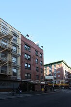 119 Mott St in New York, NY - Foto de edificio - Building Photo
