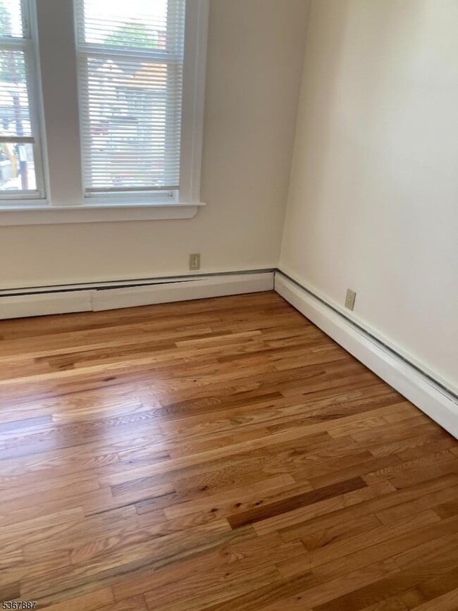 52 Millington Ave in Newark, NJ - Building Photo - Building Photo