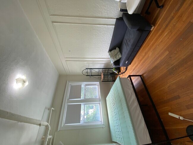 1687 Commonwealth Ave, Unit 2 in Boston, MA - Building Photo - Building Photo