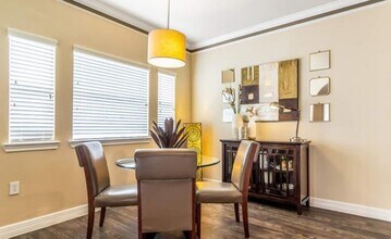 333 Dominion Dr in Katy, TX - Building Photo - Building Photo