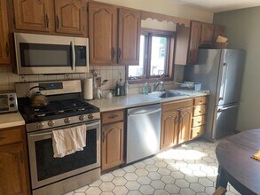 8 Franklin St, Unit 8 Franklin Street in Somerville, MA - Foto de edificio - Building Photo