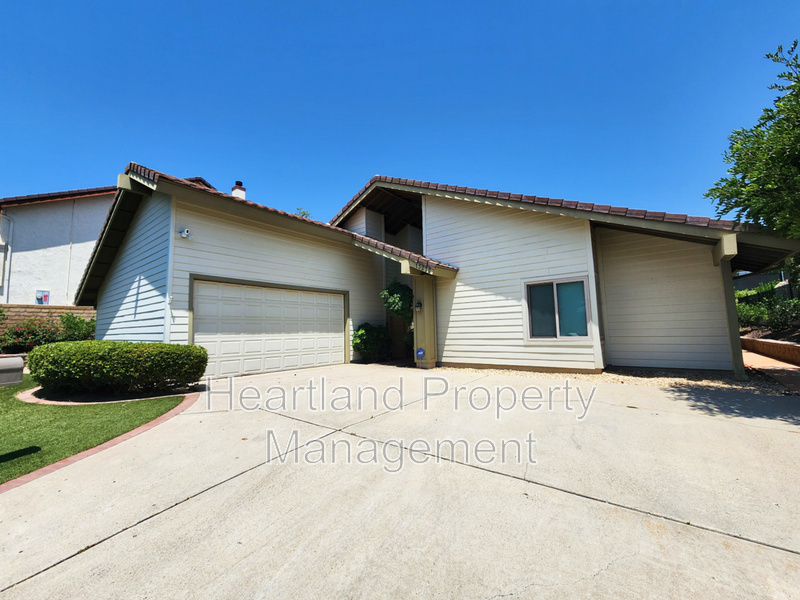 13272 Vinter Way in Poway, CA - Building Photo