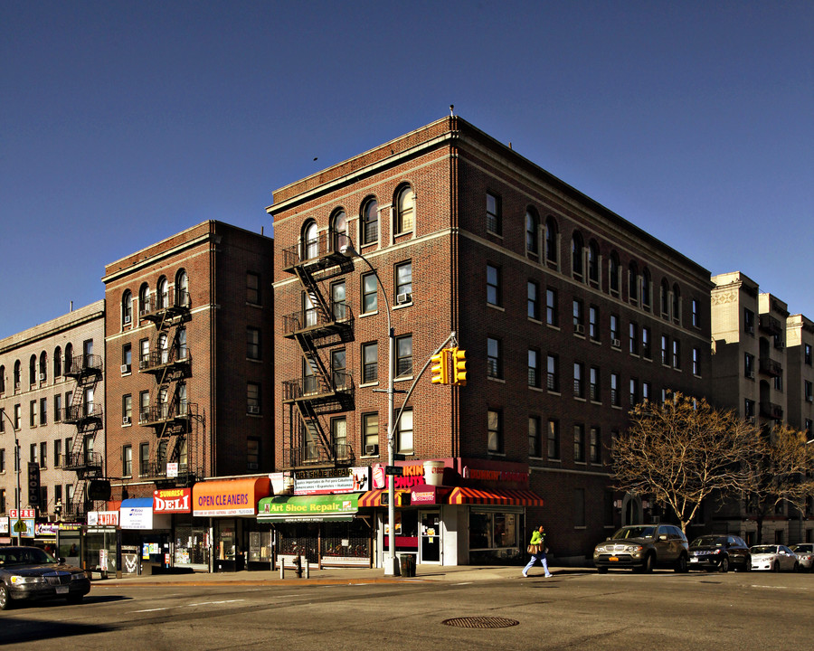 1593 St Nicholas Ave in New York, NY - Building Photo