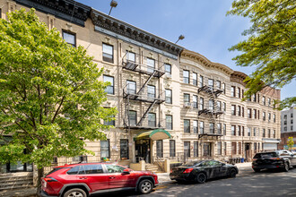 273 Albany Ave in Brooklyn, NY - Foto de edificio - Building Photo