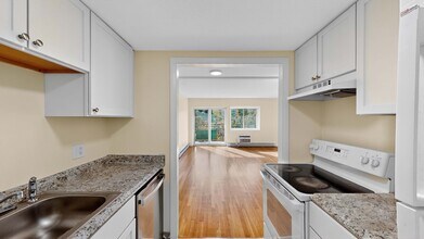 525 Highland Ave in Malden, MA - Building Photo - Building Photo