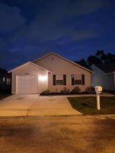 4015 37th St Ct W in Bradenton, FL - Building Photo - Building Photo