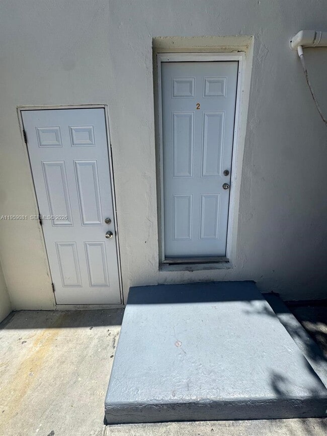 2210 NW N River Dr in Miami, FL - Building Photo - Building Photo