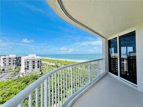 5051 N Hwy A1A in Fort Pierce, FL - Building Photo - Building Photo