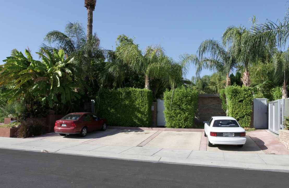 448 E Cottonwood Rd in Palm Springs, CA - Building Photo