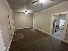 305 SE Everett St in Camas, WA - Building Photo - Building Photo