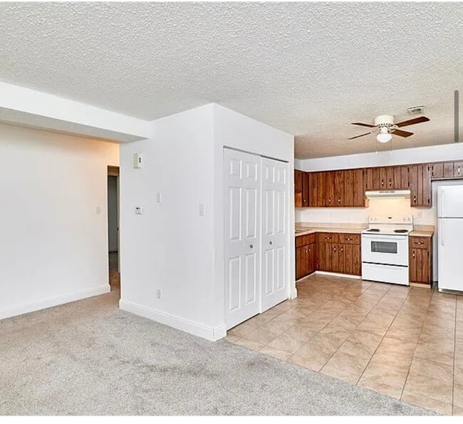 285 Mount Everest Dr, Unit Unit D