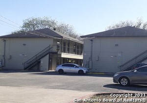 930 Drury Ln in San Antonio, TX - Building Photo