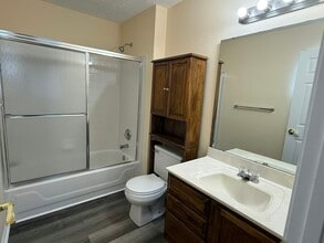 10136 Carnation Ct in Florence, KY - Building Photo - Building Photo