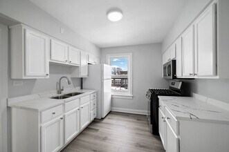 423 Funston Ave in Highwood, IL - Building Photo - Building Photo