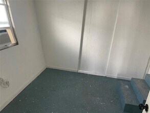 8556 Berkley Dr in Davie, FL - Building Photo - Building Photo