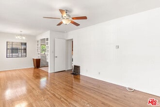 1124 San Rafael Ave in Glendale, CA - Building Photo - Building Photo