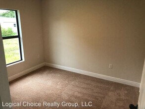 971 Roseway Terrace NW in Port Charlotte, FL - Building Photo - Building Photo