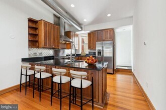 1704 19th St NW in Washington, DC - Building Photo - Building Photo