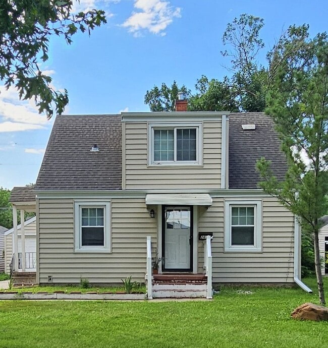 2615 W 1st St in Grand Island, NE - Building Photo - Building Photo