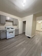 6503 Clifford St in Pittsburgh, PA - Building Photo - Building Photo
