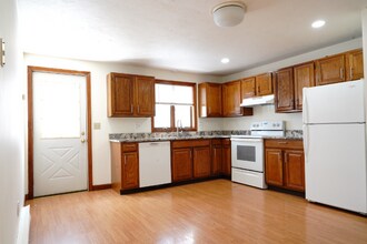 3 Watson Ave in Worcester, MA - Building Photo - Building Photo