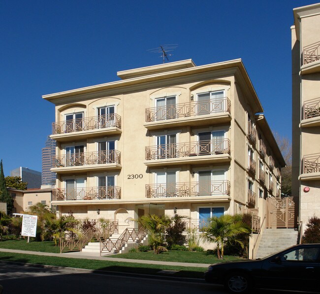 Fox Hills Imperial in Los Angeles, CA - Building Photo - Building Photo